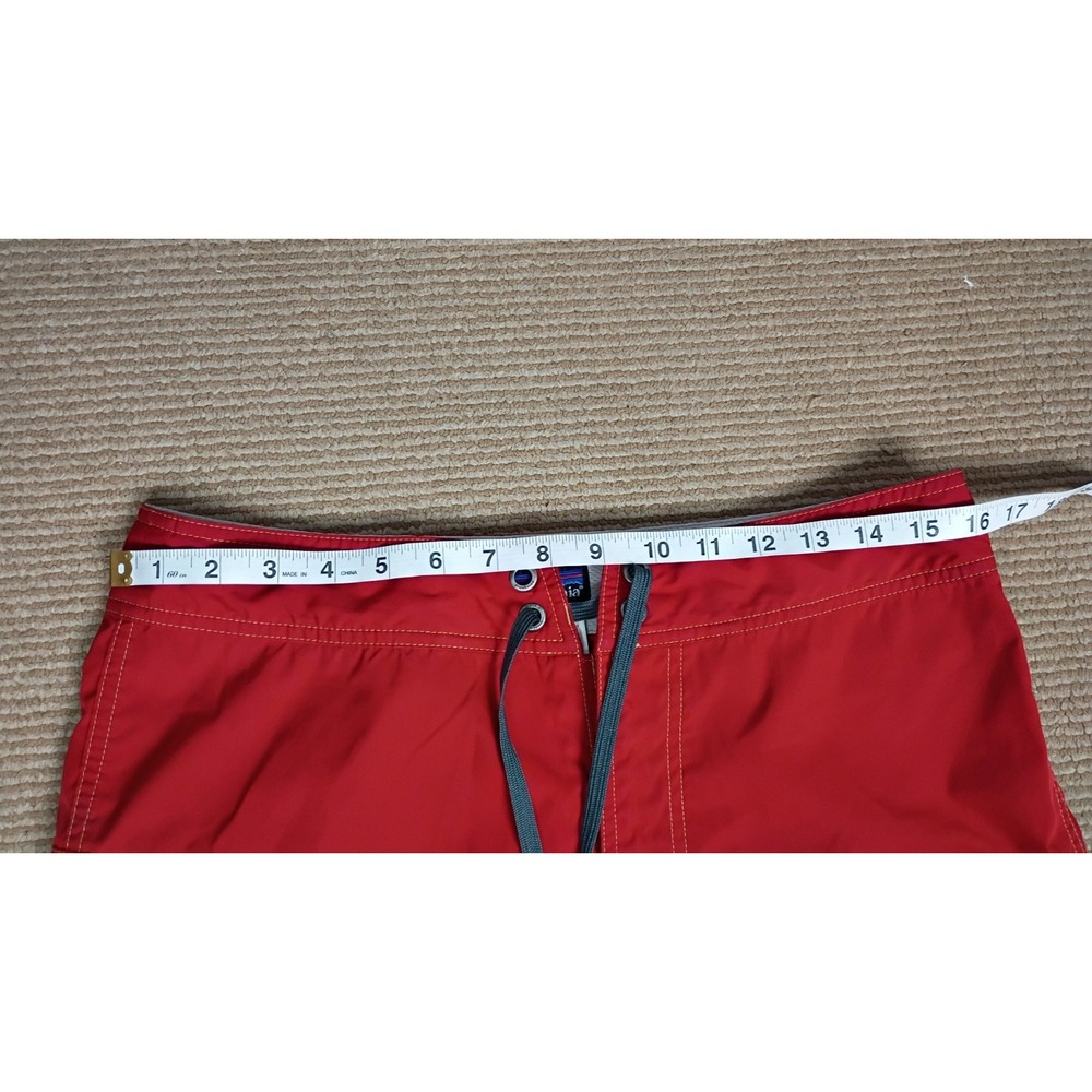 Patagonia Wavefarer Board Shorts Men Sz 32 Red Nylon Swim Trunks Side Zip Pocket - Picture 3 of 9
